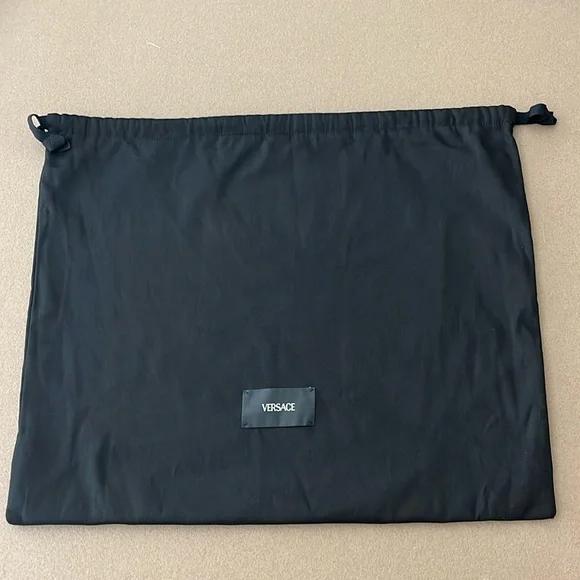 π VERSACE Large Black Dust Bag- Lined - Picture 3 of 11